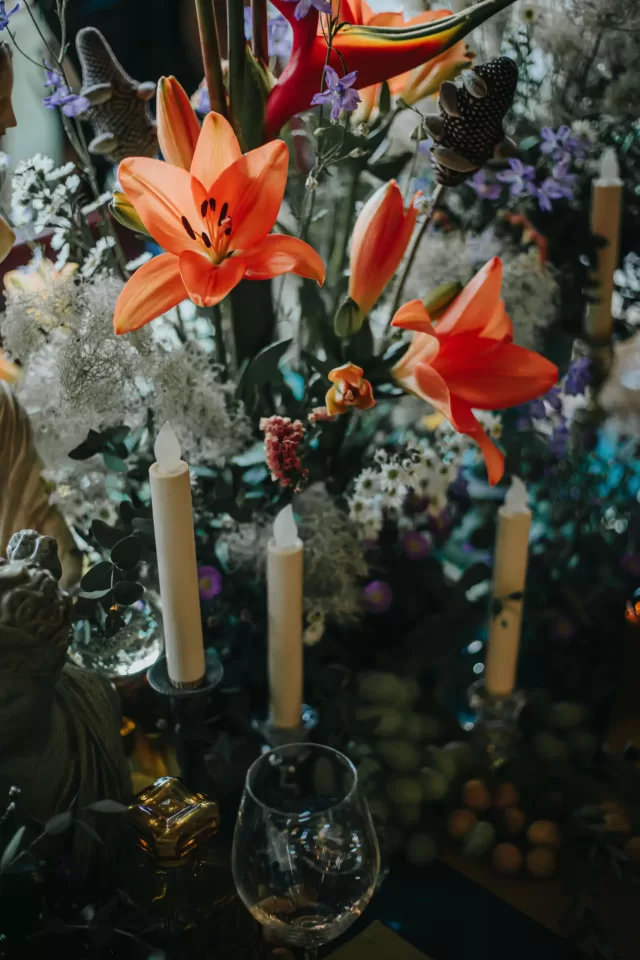 A Perfect Fusion: Fabby and Marissa’s Garden-Style Wedding in Rowan Parsley — photo 4 by Jayden Seah