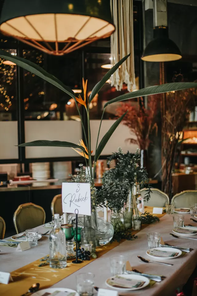 A Perfect Fusion: Fabby and Marissa’s Garden-Style Wedding in Rowan Parsley — photo 5 by Jayden Seah