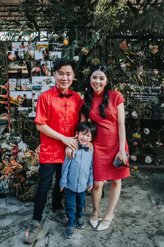 A Perfect Fusion: Fabby and Marissa’s Garden-Style Wedding in Rowan Parsley — photo 17 by Jayden Seah
