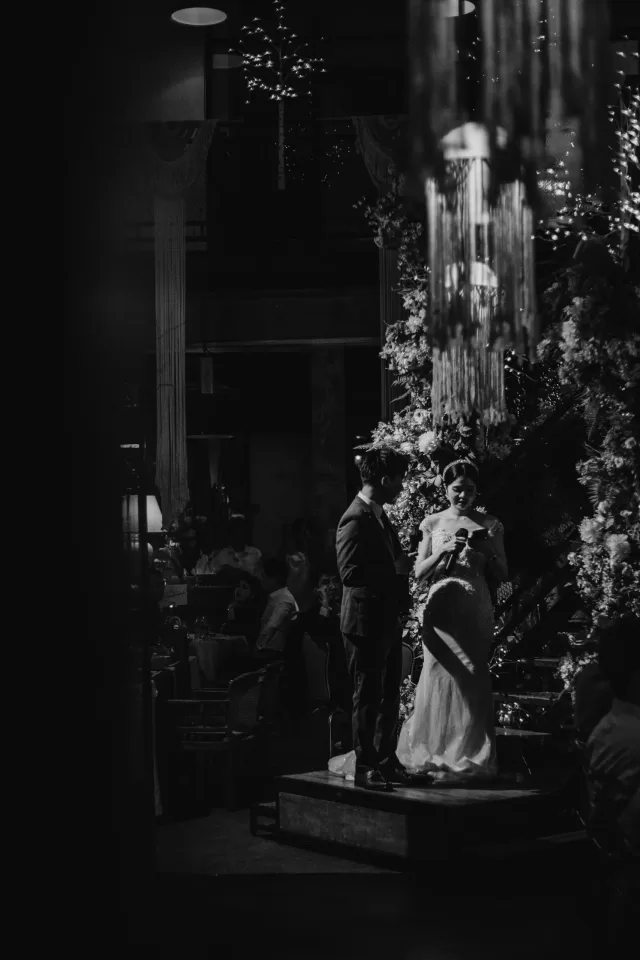 A Perfect Fusion: Fabby and Marissa’s Garden-Style Wedding in Rowan Parsley — photo 39 by Jayden Seah