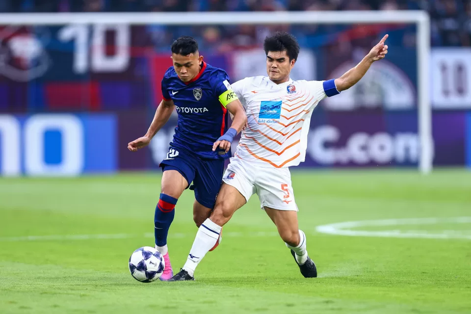 AFC Champions League Elite 26/27 - Johor Darul Ta'zim vs Port FC — photo by Jayden Seah