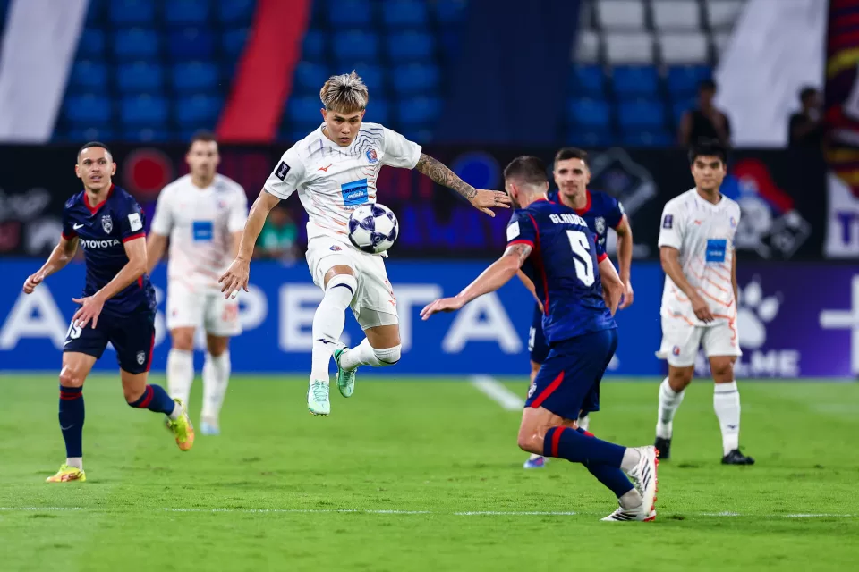 AFC Champions League Elite 26/27 - Johor Darul Ta'zim vs Port FC — photo by Jayden Seah